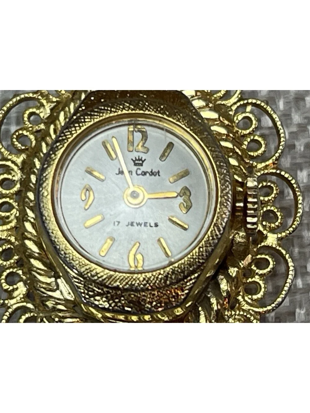 Vtg Jean Cardot Cameo Pendent Necklace wind up watch on reverse side.